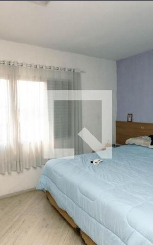 Casa à venda com 180m², 3 quartos e 4 vagas Casa à venda com 180m², 3 quartos e 4 vagasQuarto 1