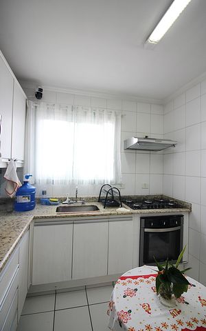 Apartamento à venda com 84m², 2 quartos e 2 vagasCozinha