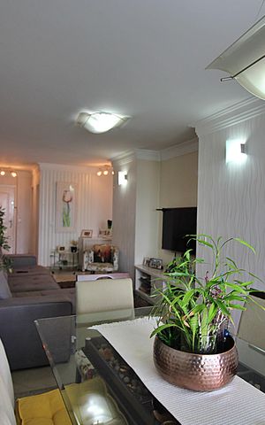 Apartamento à venda com 84m², 2 quartos e 2 vagasSala 