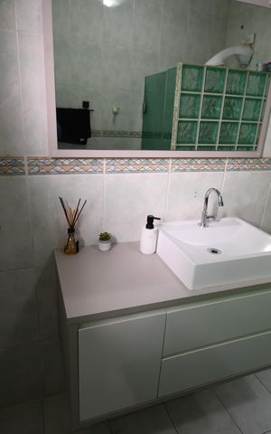 Casa à venda com 179m², 3 quartos e 4 vagasBanheiro 2