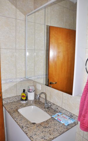 Casa à venda com 250m², 3 quartos e 5 vagas Casa à venda com 250m², 3 quartos e 5 vagasBanheiro/Suíte