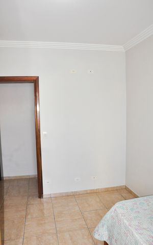 Casa à venda com 250m², 3 quartos e 5 vagas Casa à venda com 250m², 3 quartos e 5 vagasSuíte 3