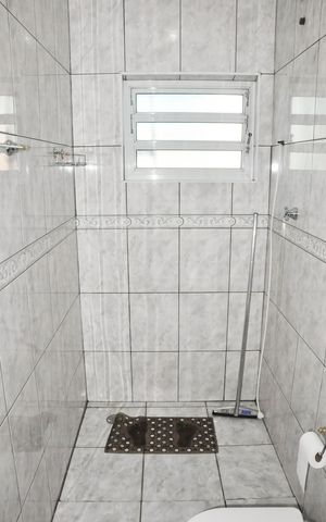 Casa à venda com 250m², 3 quartos e 5 vagas Casa à venda com 250m², 3 quartos e 5 vagasBanheiro/Suíte 3