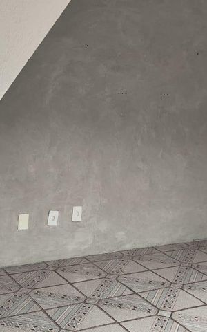 Casa à venda com 180m², 2 quartos e 2 vagas Casa à venda com 180m², 2 quartos e 2 vagasSala