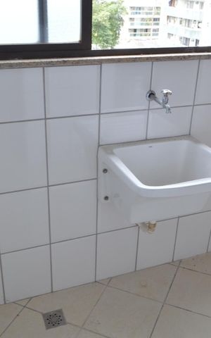 Apartamento para alugar com 130m², 3 quartos e 2 vagas Apartamento para alugar com 130m², 3 quartos e 2 vagasÁrea de Serviço