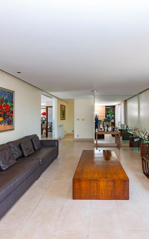 Casa à venda com 516m², 4 quartos e 4 vagas Casa à venda com 516m², 4 quartos e 4 vagasSala 3