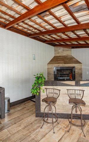 Casa à venda com 516m², 4 quartos e 4 vagas Casa à venda com 516m², 4 quartos e 4 vagasVaranda gourmet