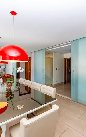 Casa à venda com 516m², 4 quartos e 4 vagas Casa à venda com 516m², 4 quartos e 4 vagasSala 4