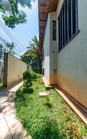 Casa à venda com 516m², 4 quartos e 4 vagas Casa à venda com 516m², 4 quartos e 4 vagasJardim