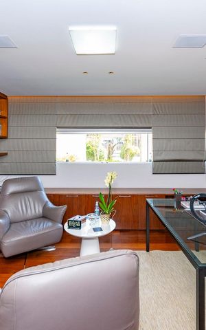 Casa à venda com 516m², 4 quartos e 4 vagas Casa à venda com 516m², 4 quartos e 4 vagasSala 2