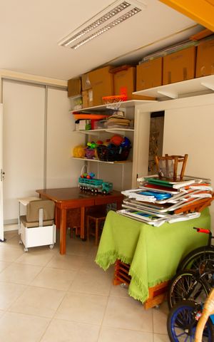 Casa à venda com 200m², 3 quartos e 2 vagas Casa à venda com 200m², 3 quartos e 2 vagasGaragem