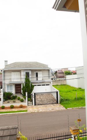 Casa à venda com 200m², 3 quartos e 2 vagas Casa à venda com 200m², 3 quartos e 2 vagasVista da Suíte