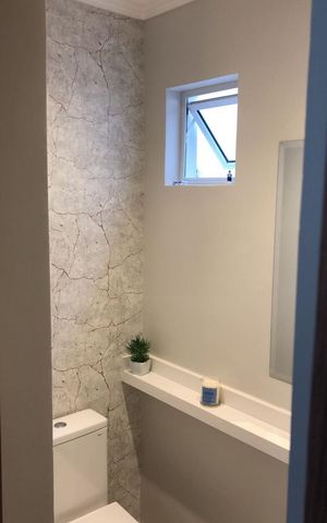 Casa de condomínio à venda com 85m², 3 quartos e 2 vagas Casa de condomínio à venda com 85m², 3 quartos e 2 vagasDetalhe banheiro