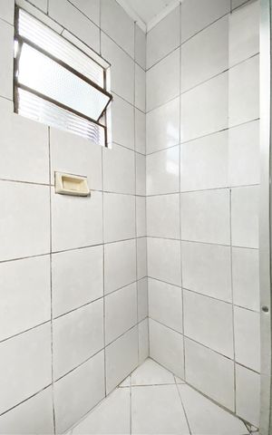 Casa para alugar com 86m², 2 quartos e 1 vagaBanheiro 