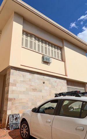 Casa para alugar com 303m², 4 quartos e 5 vagas Casa para alugar com 303m², 4 quartos e 5 vagasGaragem