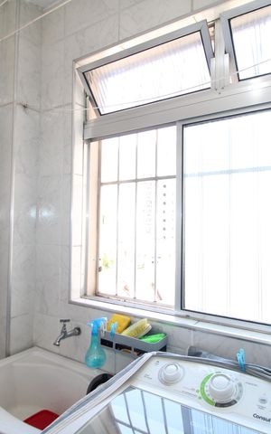 Apartamento à venda com 70m², 2 quartos e 1 vagaÁrea de Serviço