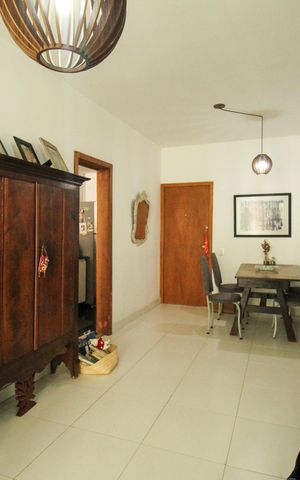 Apartamento à venda com 86m², 2 quartos e 1 vaga Apartamento à venda com 86m², 2 quartos e 1 vagaSala