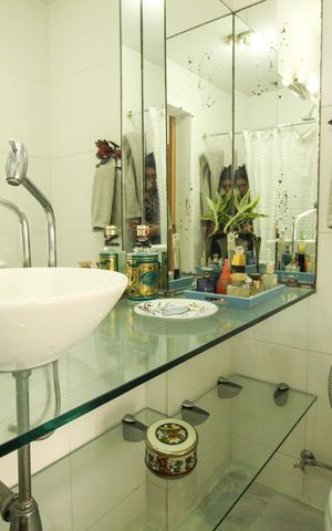 Apartamento à venda com 86m², 2 quartos e 1 vaga Apartamento à venda com 86m², 2 quartos e 1 vagaBanheiro Social