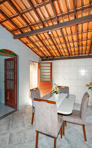 Casa à venda com 411m², 3 quartos e 3 vagas Casa à venda com 411m², 3 quartos e 3 vagasCopa