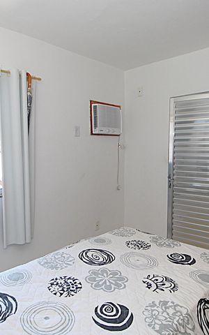 Casa à venda com 80m², 2 quartos e sem vagaSuíte