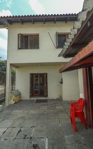 Casa à venda com 271m², 3 quartos e 2 vagasQuintal