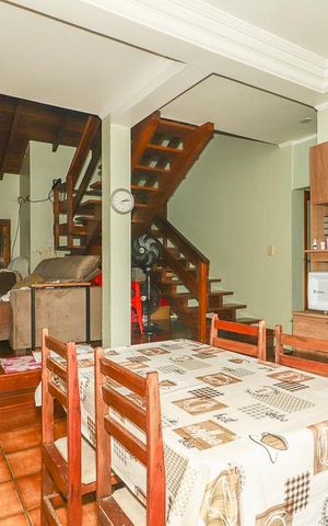 Casa à venda com 271m², 3 quartos e 2 vagasCozinha