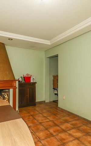 Casa à venda com 271m², 3 quartos e 2 vagasSala de estar