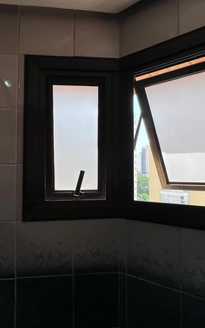 Apartamento à venda com 240m², 3 quartos e 3 vagas Apartamento à venda com 240m², 3 quartos e 3 vagasBanheiro da Suíte 2
