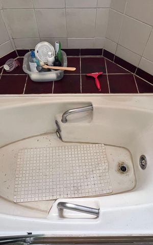 Apartamento à venda com 240m², 3 quartos e 3 vagas Apartamento à venda com 240m², 3 quartos e 3 vagasBanheiro da Suíte 3