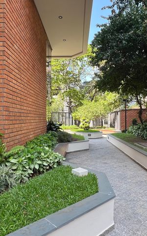 Apartamento à venda com 240m², 3 quartos e 3 vagas Apartamento à venda com 240m², 3 quartos e 3 vagasÁrea comum