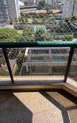Apartamento à venda com 240m², 3 quartos e 3 vagas Apartamento à venda com 240m², 3 quartos e 3 vagasVaranda da Suíte 3