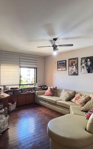 Apartamento à venda com 240m², 3 quartos e 3 vagas Apartamento à venda com 240m², 3 quartos e 3 vagasSala de TV