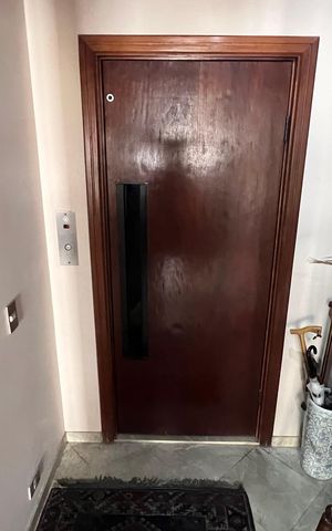 Apartamento à venda com 240m², 3 quartos e 3 vagas Apartamento à venda com 240m², 3 quartos e 3 vagasEntrada da sala