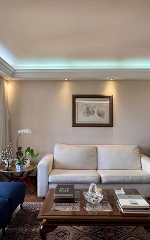 Apartamento à venda com 240m², 3 quartos e 3 vagas Apartamento à venda com 240m², 3 quartos e 3 vagasSala