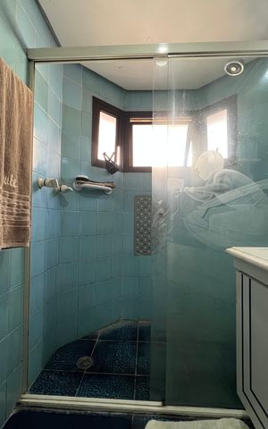 Apartamento à venda com 240m², 3 quartos e 3 vagas Apartamento à venda com 240m², 3 quartos e 3 vagasBanheiro da Suíte 1