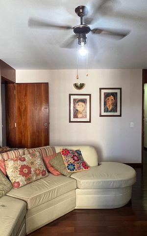 Apartamento à venda com 240m², 3 quartos e 3 vagas Apartamento à venda com 240m², 3 quartos e 3 vagasSala de TV
