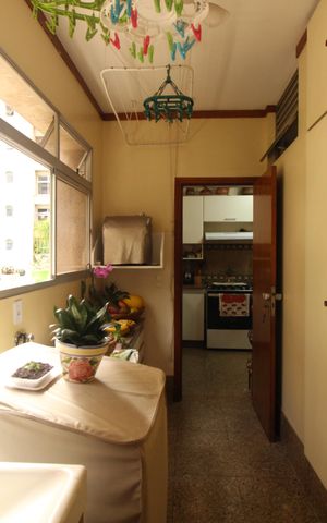 Apartamento à venda com 180m², 4 quartos e 2 vagasÁrea de serviço