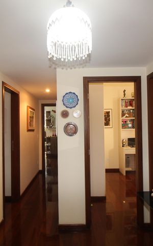 Apartamento à venda com 180m², 4 quartos e 2 vagasCorredor