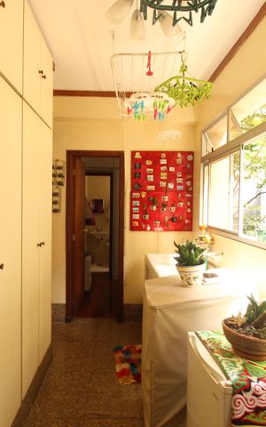Apartamento à venda com 180m², 4 quartos e 2 vagasÁrea de serviço