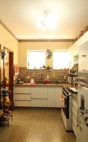 Apartamento à venda com 180m², 4 quartos e 2 vagasCozinha