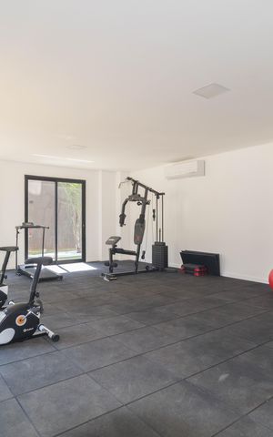 Studio à venda com 33m², 1 quarto e 1 vaga Studio à venda com 33m², 1 quarto e 1 vagaAcademia