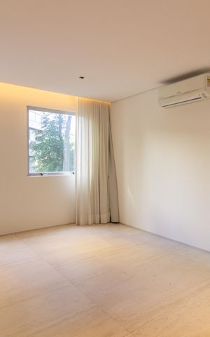 Apartamento à venda com 360m², 4 quartos e 2 vagas Apartamento à venda com 360m², 4 quartos e 2 vagasQuarto