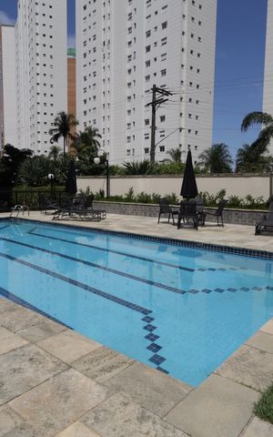 Apartamento à venda com 159m², 3 quartos e 3 vagasÁrea comum - Piscina