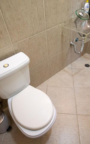 Casa à venda com 200m², 3 quartos e 3 vagasBanheiro
