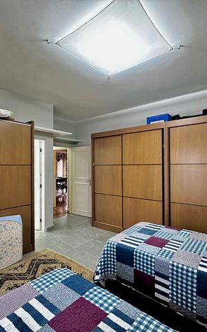 Casa à venda com 150m², 3 quartos e 8 vagas Casa à venda com 150m², 3 quartos e 8 vagasSuíte 1