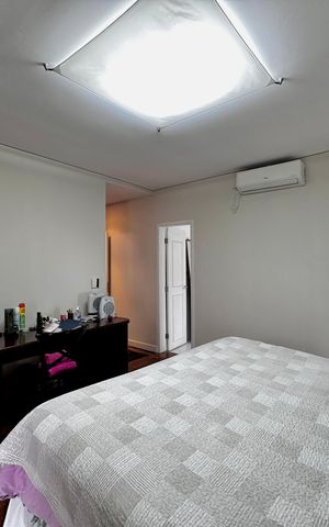 Casa à venda com 150m², 3 quartos e 8 vagas Casa à venda com 150m², 3 quartos e 8 vagasSuíte 3
