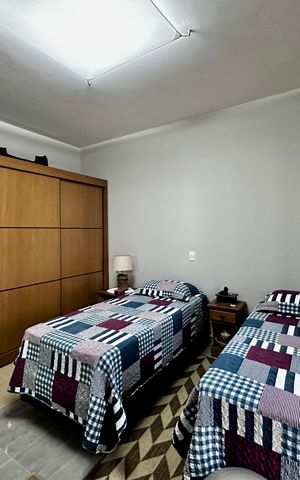 Casa à venda com 150m², 3 quartos e 8 vagas Casa à venda com 150m², 3 quartos e 8 vagasSuíte 1