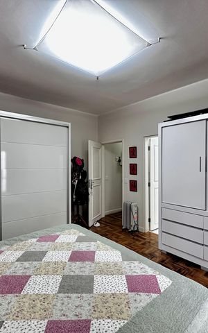 Casa à venda com 150m², 3 quartos e 8 vagas Casa à venda com 150m², 3 quartos e 8 vagasSuíte 2