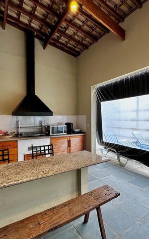 Casa à venda com 150m², 3 quartos e 8 vagas Casa à venda com 150m², 3 quartos e 8 vagasÁrea Gourmet