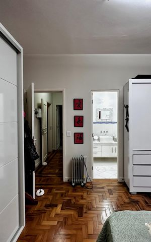 Casa à venda com 150m², 3 quartos e 8 vagas Casa à venda com 150m², 3 quartos e 8 vagasSuíte 2